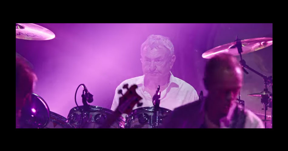 Nick Mason’s Saucerful of Secrets, banda do baterista do Pink Floyd, libera vídeo de performance ao vivo