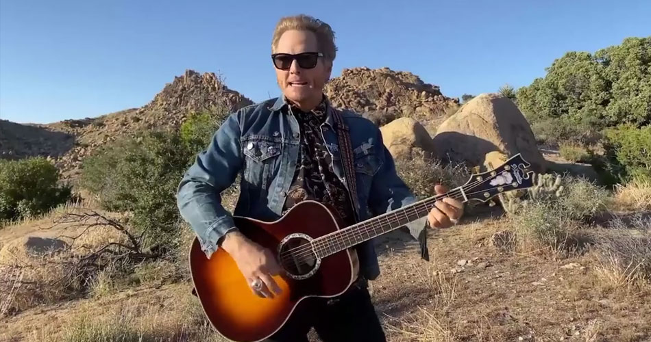 Matt Sorum divulga novo clipe e pede apoio a médicos brasileiros que combatem a Covid-19