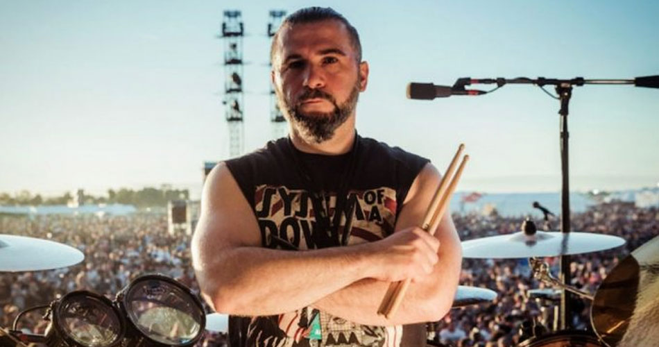 Baterista do System of a Down diz que as eleições nos EUA não acabaram