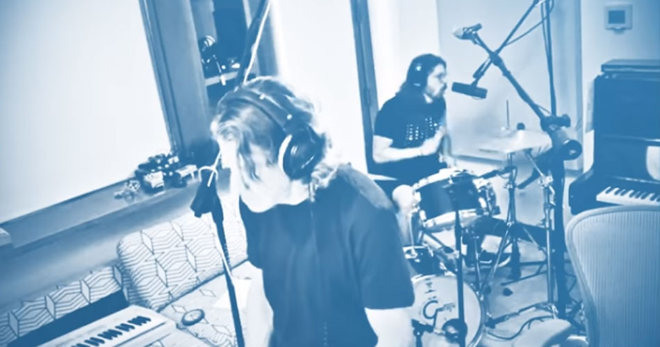 “Connection”, do Elastica, ganha nova versão com Dave Grohl e Greg Kurstin