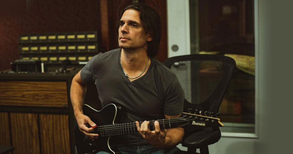 Kiko Loureiro oferece imersão virtual gratuita sobre “como viver de música”