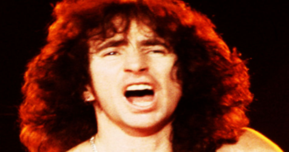 Músicas nunca lançadas de Bon Scott, lendário vocalista do AC/DC, chegam ao mercado