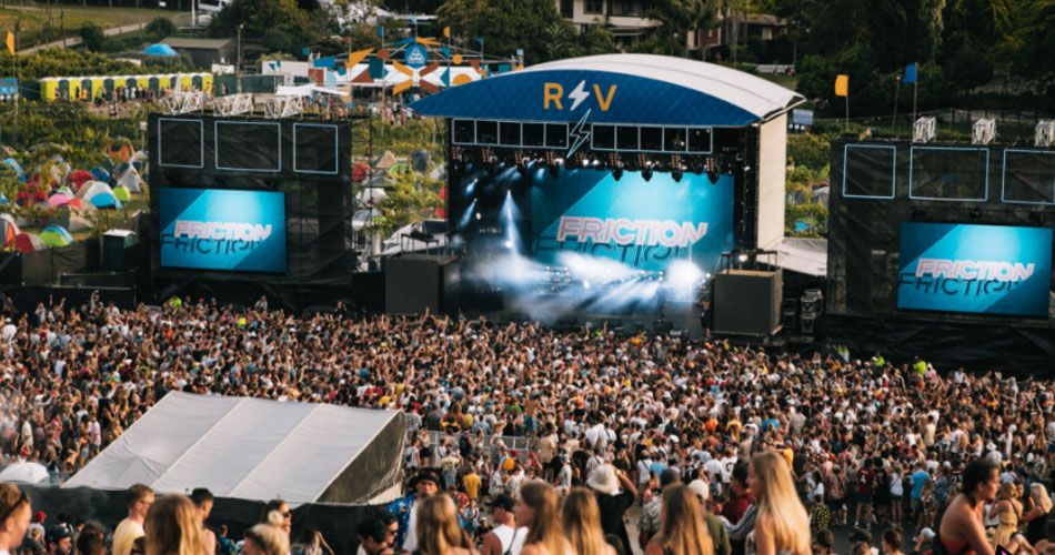 Nova Zelândia promove festival com 20 mil pessoas sem máscaras ou distanciamento social