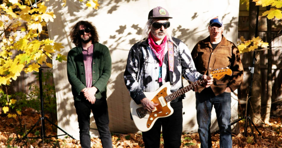 Dinosaur Jr. lança novo álbum ao vivo