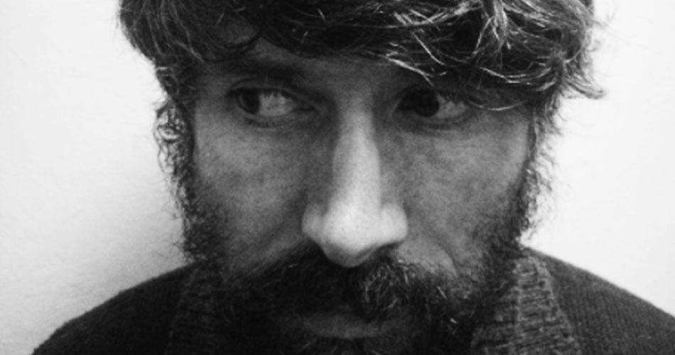 Gruff Rhys (Super Furry Animals) anuncia novo álbum solo e libera clipe do 1º single