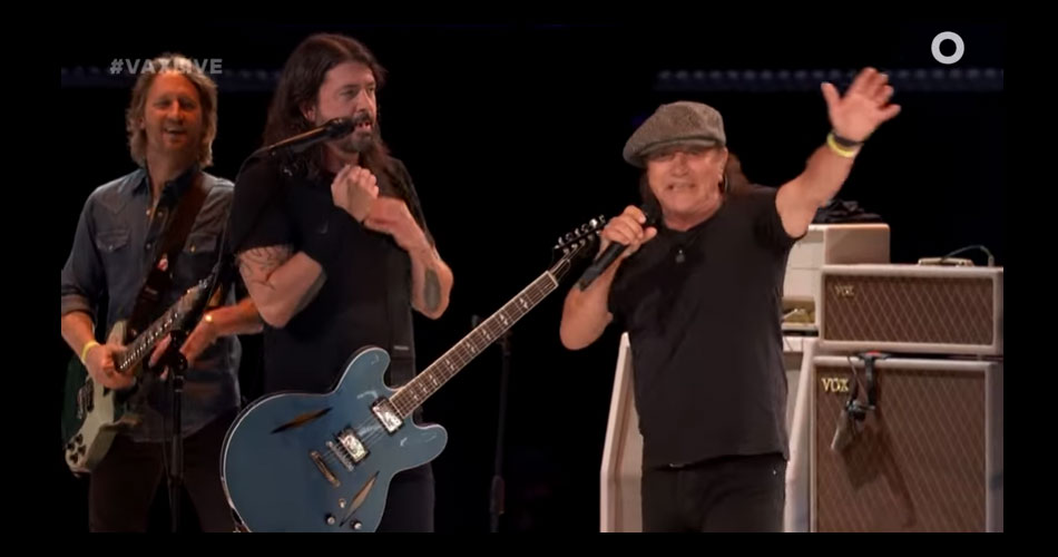 Foo Fighters faz performance de “Back in Black” com Brian Johnson, do AC/DC; veja vídeo