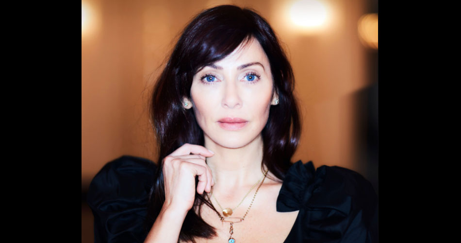 Natalie Imbruglia está de volta; veja clipe do novo single “Firebird”