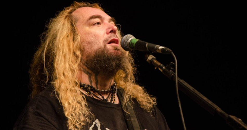 Max Cavalera é convidado do novo programa do crítico musical Sérgio Martins