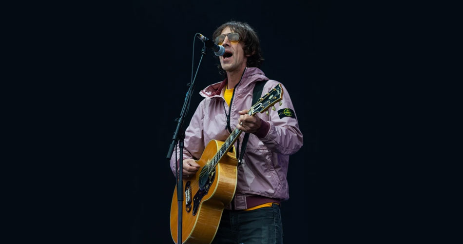 Crítico do “passaporte vacina”, Richard Ashcroft (The Verve) “parece” ter contraído covid