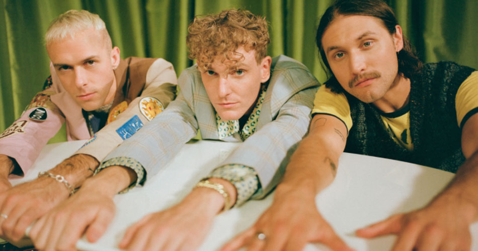 Coin está de volta; veja clipe do single “Chapstick”