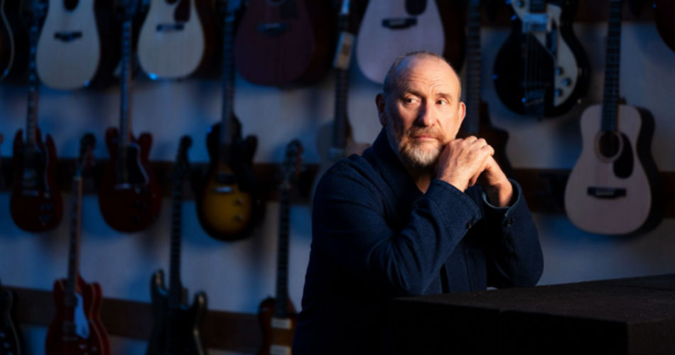 Colin Hay anuncia novo álbum e libera audição da faixa-título “Now And The Evermore”