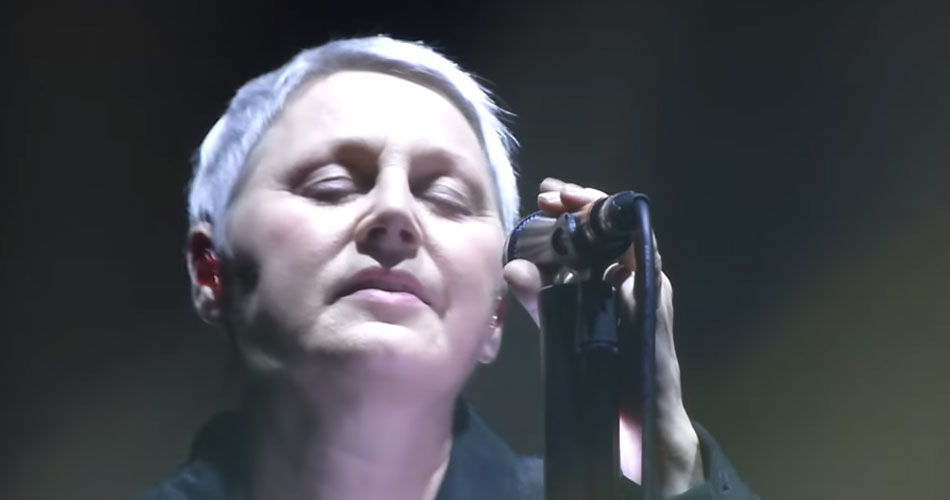 Elizabeth Fraser, do Cocteau Twins, prepara seu primeiro lançamento em 13 anos