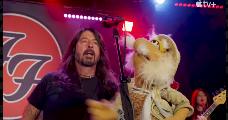 Foo Fighters lança clipe para música da nova produção de bonecos Muppets