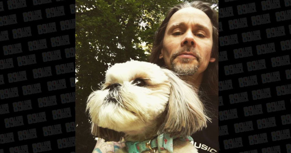 Cachorro de Myles Kennedy inspirou nova canção lançada em projeto com Slash