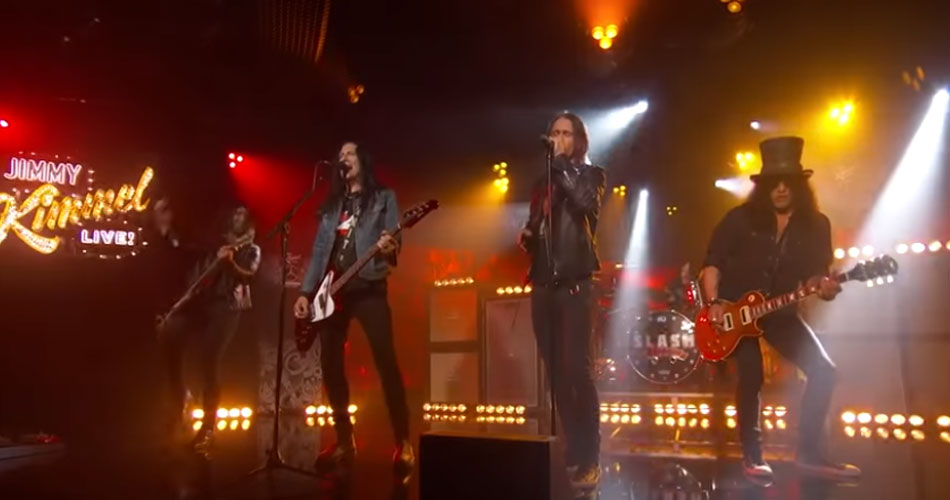 Slash se apresenta com Myles Kennedy and the Conspirators na TV dos EUA