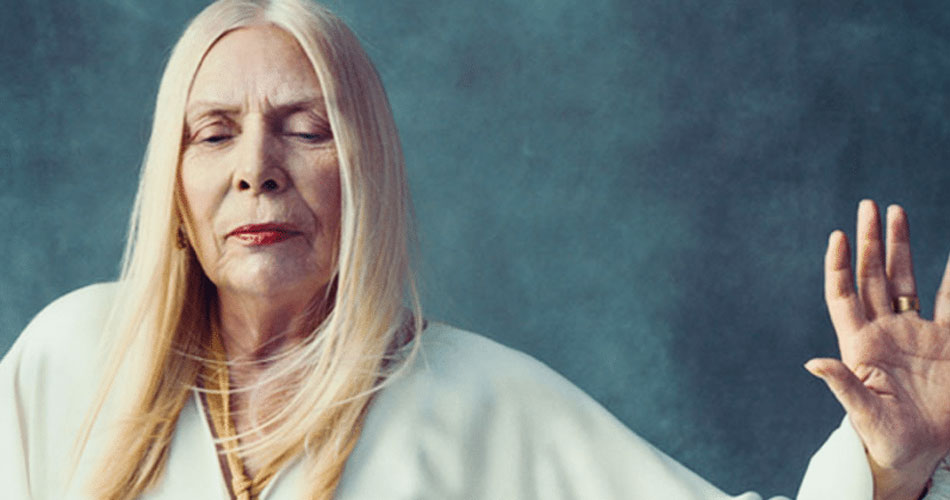 Joni Mitchell revela que pretende lançar álbum ao vivo