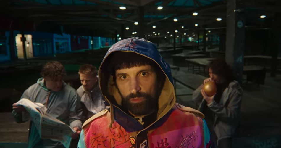 Kasabian lança videoclipe do single “Chemicals”