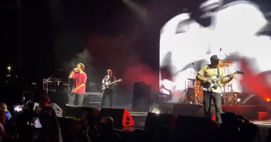 Rage Against The Machine faz seu primeiro show em 11 anos; veja vídeos