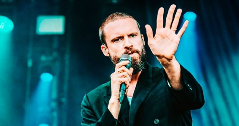 Atração do Primavera Sound SP, Father John Misty anuncia dois shows solo no Brasil