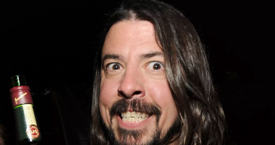 Dave Grohl prepara-se para vender bebida alcoólica no Super Bowl deste ano