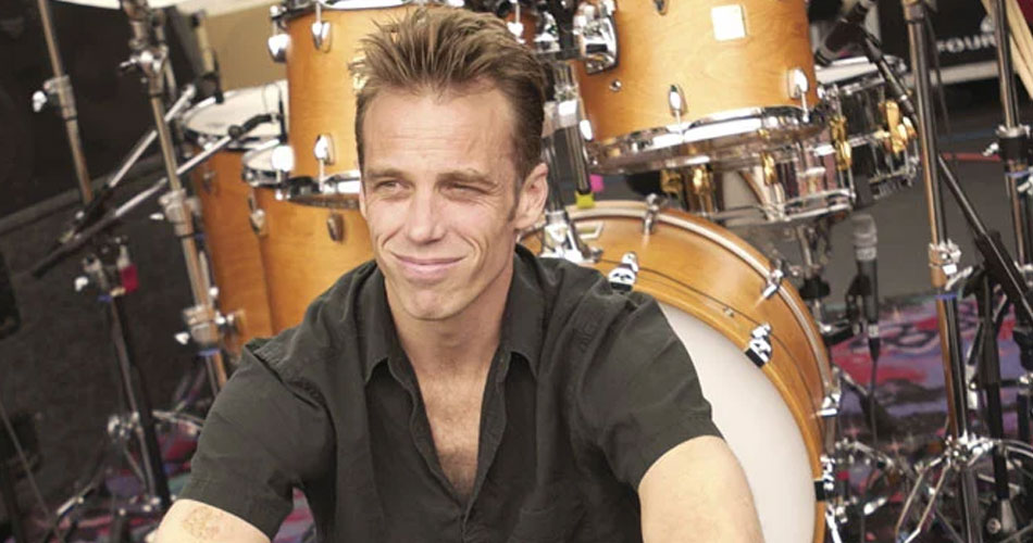 Matt Cameron pode assumir vaga de baterista do Foo Fighters, diz The Sun