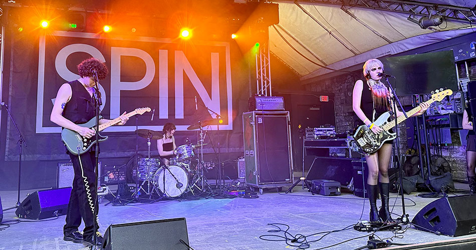 Sunflower Bean leva seu indie rock ao SXSW 2023