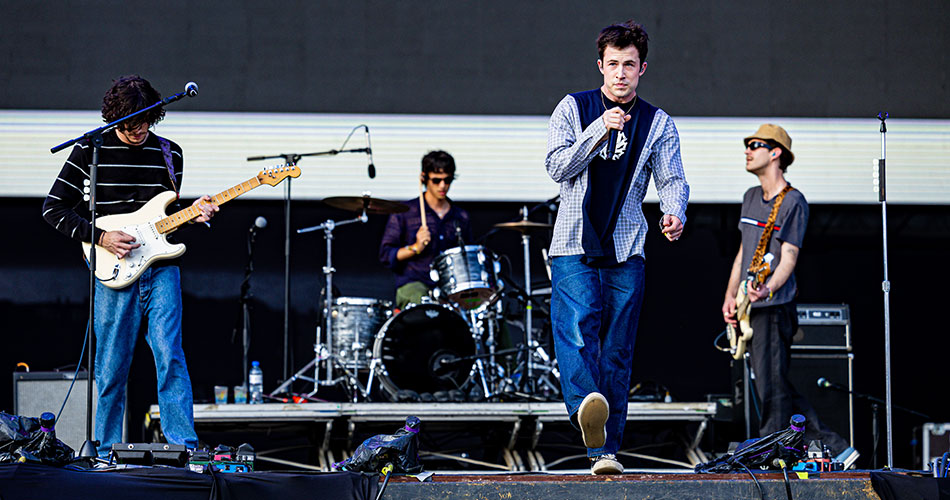 Wallows entrega show caprichadíssimo e encanta público do Lollapalooza Brasil