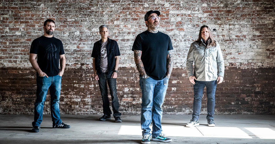 Staind anuncia seu primeiro novo álbum em 12 anos; veja lyric video do single de estreia