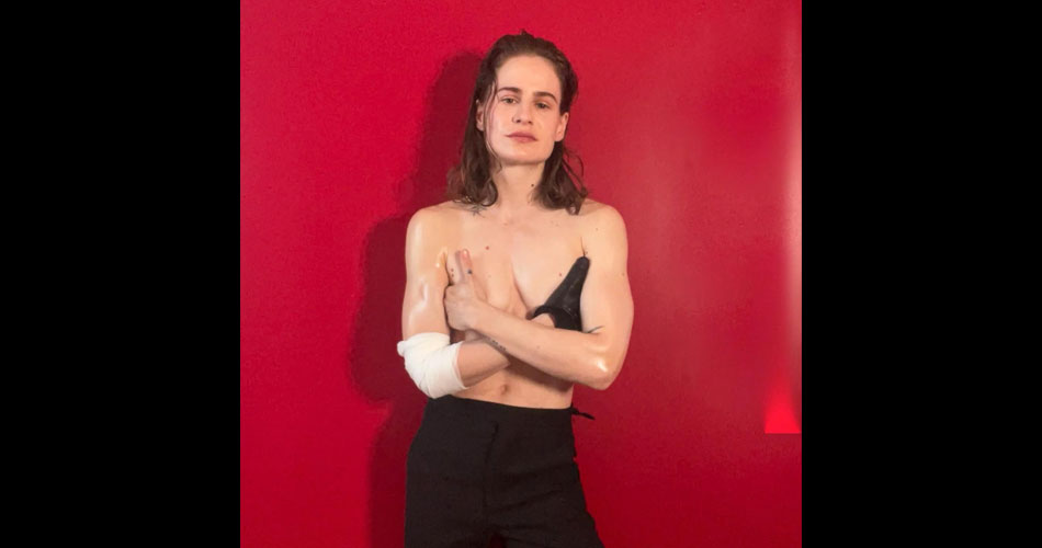 Christine and The Queens libera novo single; veja clipe de “Tears can be so soft”