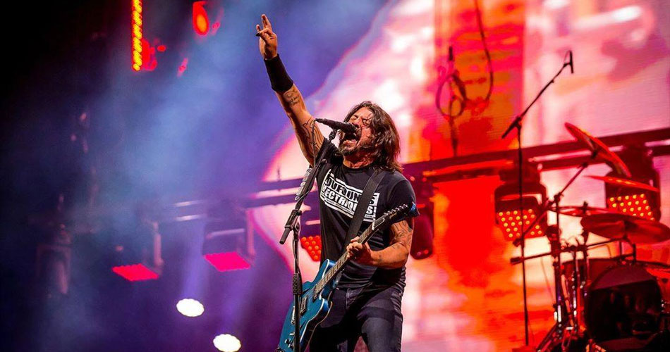 Foo Fighters promove transmissão on-line ao vivo neste domingo