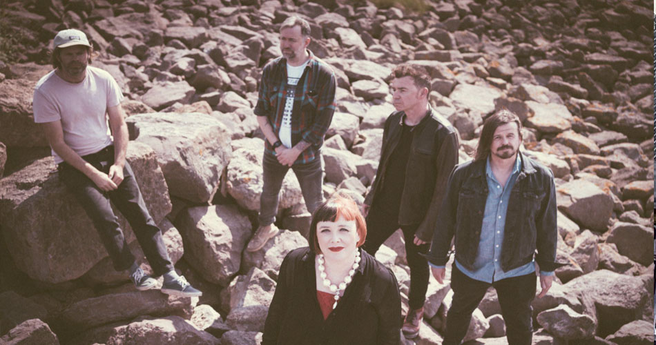 Slowdive anuncia novo álbum e libera clipe do single “Kisses”