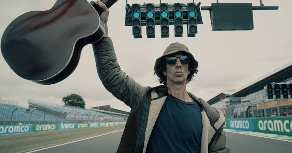 The Verve: Richard Ashcroft faz “versão Fórmula 1” de “Bitter Sweet Symphony”