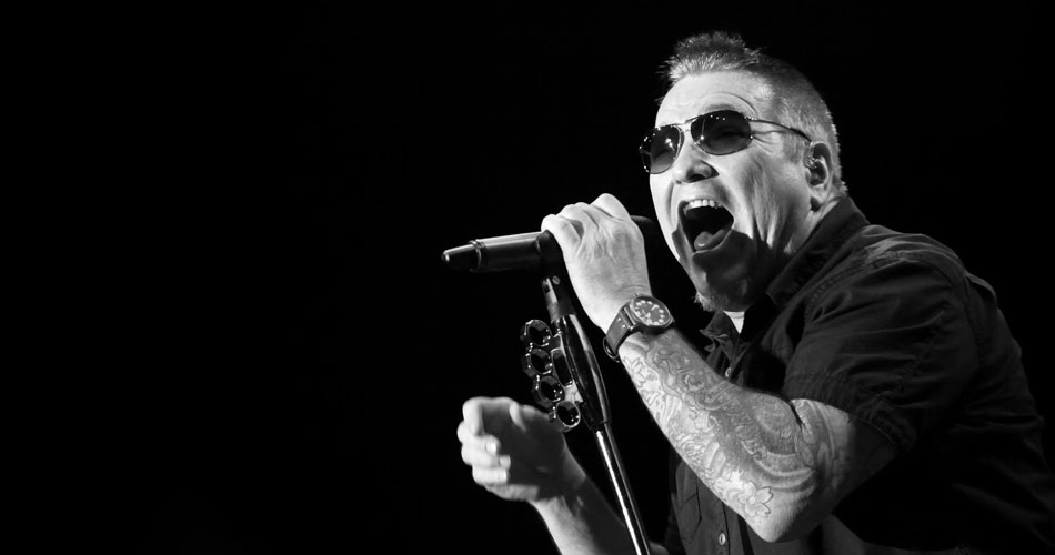 Morre Steve Harwell, ex-vocalista  do Smash Mouth