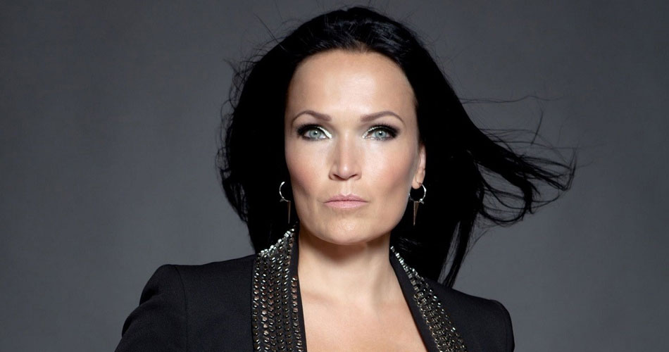 Vídeo: Tarja Turunen convida fãs para shows no Brasil