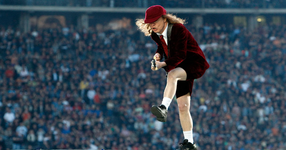 AC/DC inicia contagem regressiva para grande anúncio