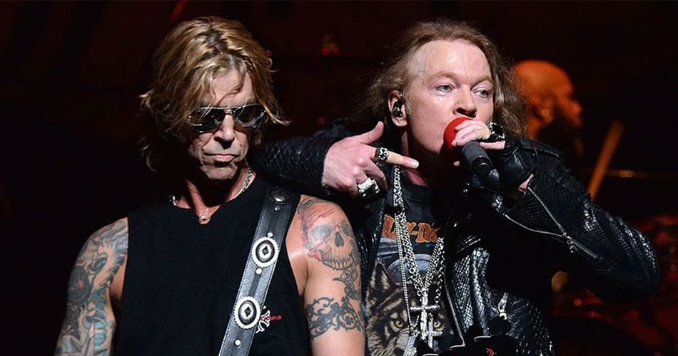 Duff McKagan compartilha opinião sobre poder de voz de Axl Rose