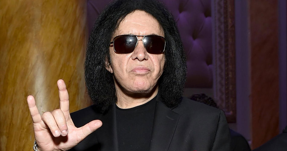 Gene Simmons abandona o uso de maquiagem