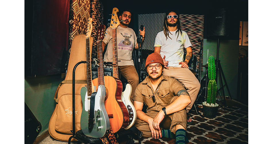 Banda Carlos critica a politicagem com o single “ROOTSSOUNDSYSTEMREGGAEGROVEERAGGA”