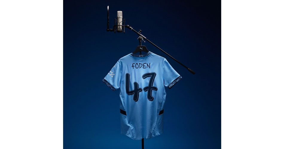 Uniforme do Manchester City passa a utilizar nomes e números dos jogadores escritos à mão por Noel Gallagher