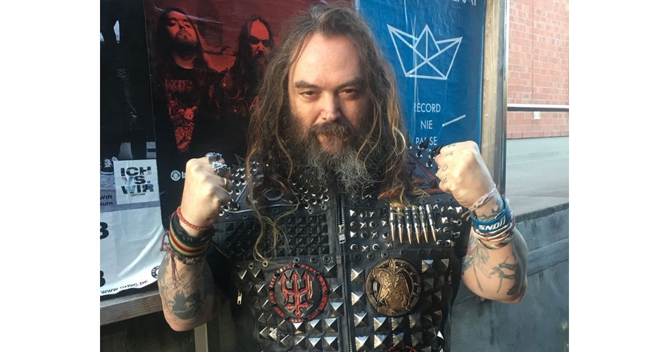 Max Cavalera diz que é uma das poucas pessoas no mundo que não têm celular