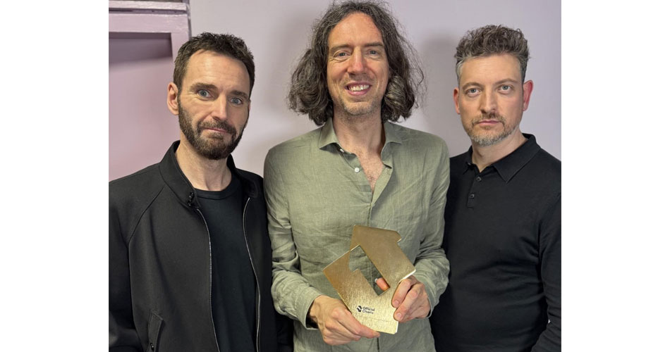 Snow Patrol retorna ao topo da parada britânica após 18 anos