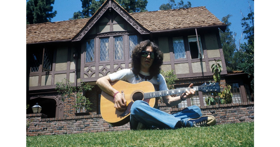 George Harrison: chega ao streaming versões inéditas de “Be Here Now” (2024 mix) e “Be Here Now” (Take 18)