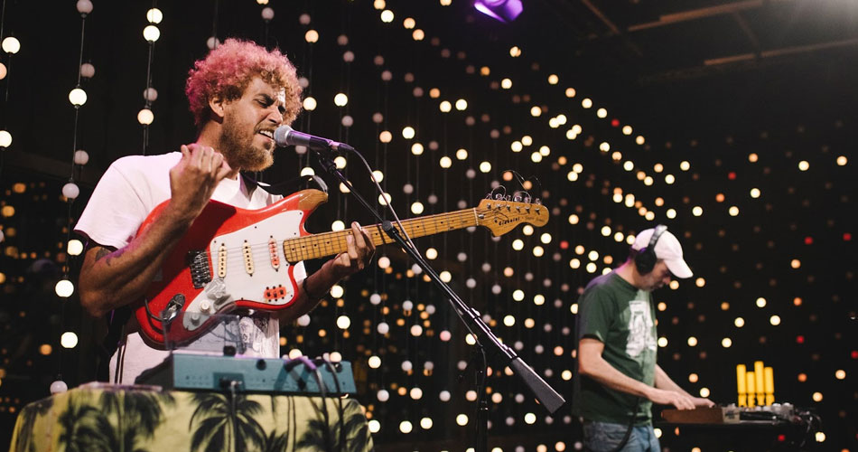 Oruã: banda brasileira grava sessão ao vivo para lendária rádio de Seattle